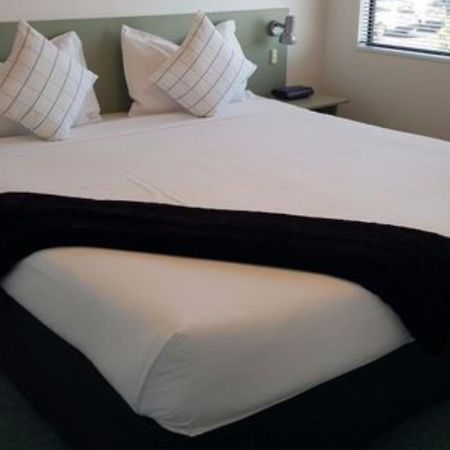 Asure Abode On Courtenay Motor Inn New Plymouth Dış mekan fotoğraf