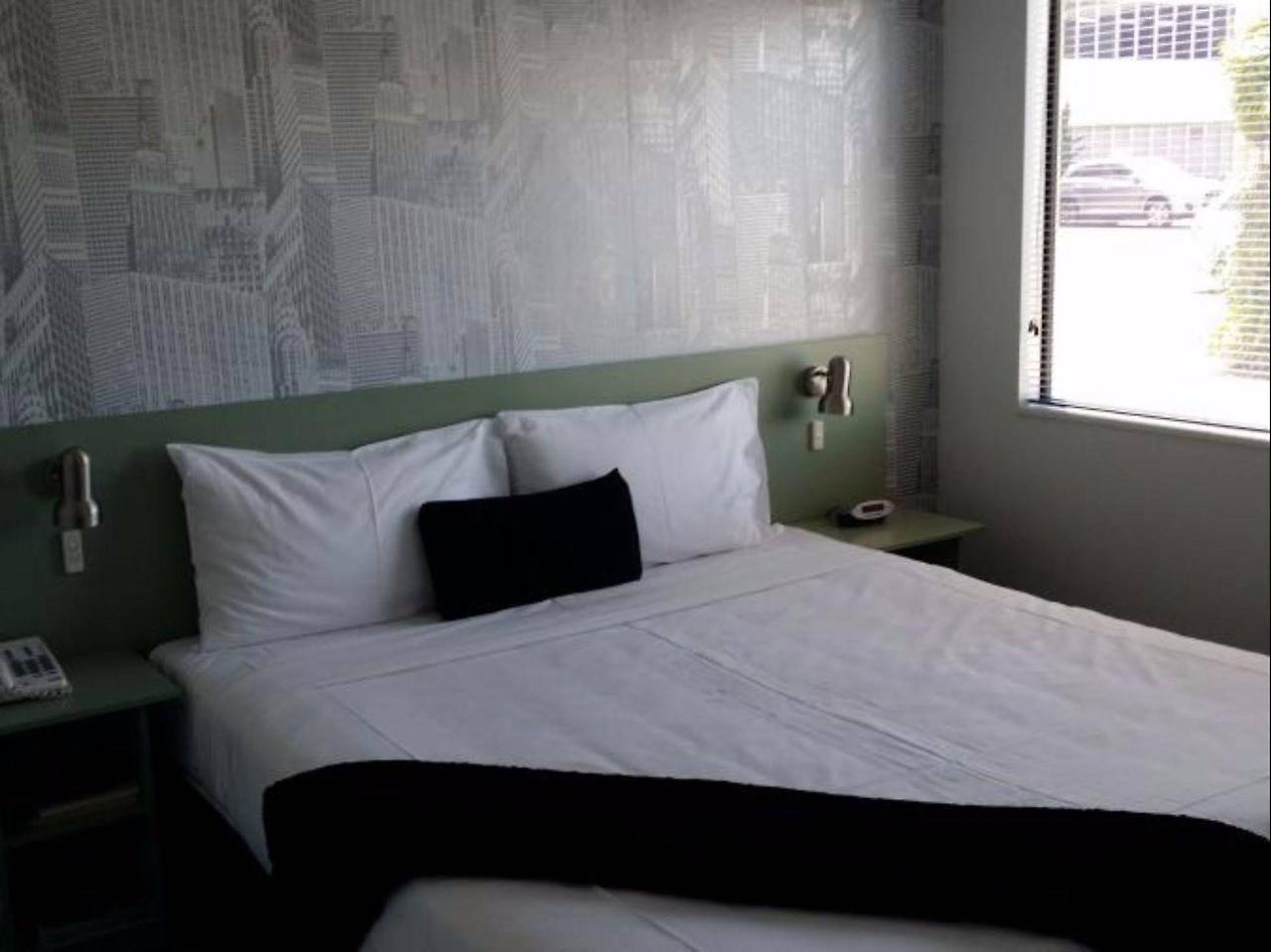 Asure Abode On Courtenay Motor Inn New Plymouth Dış mekan fotoğraf