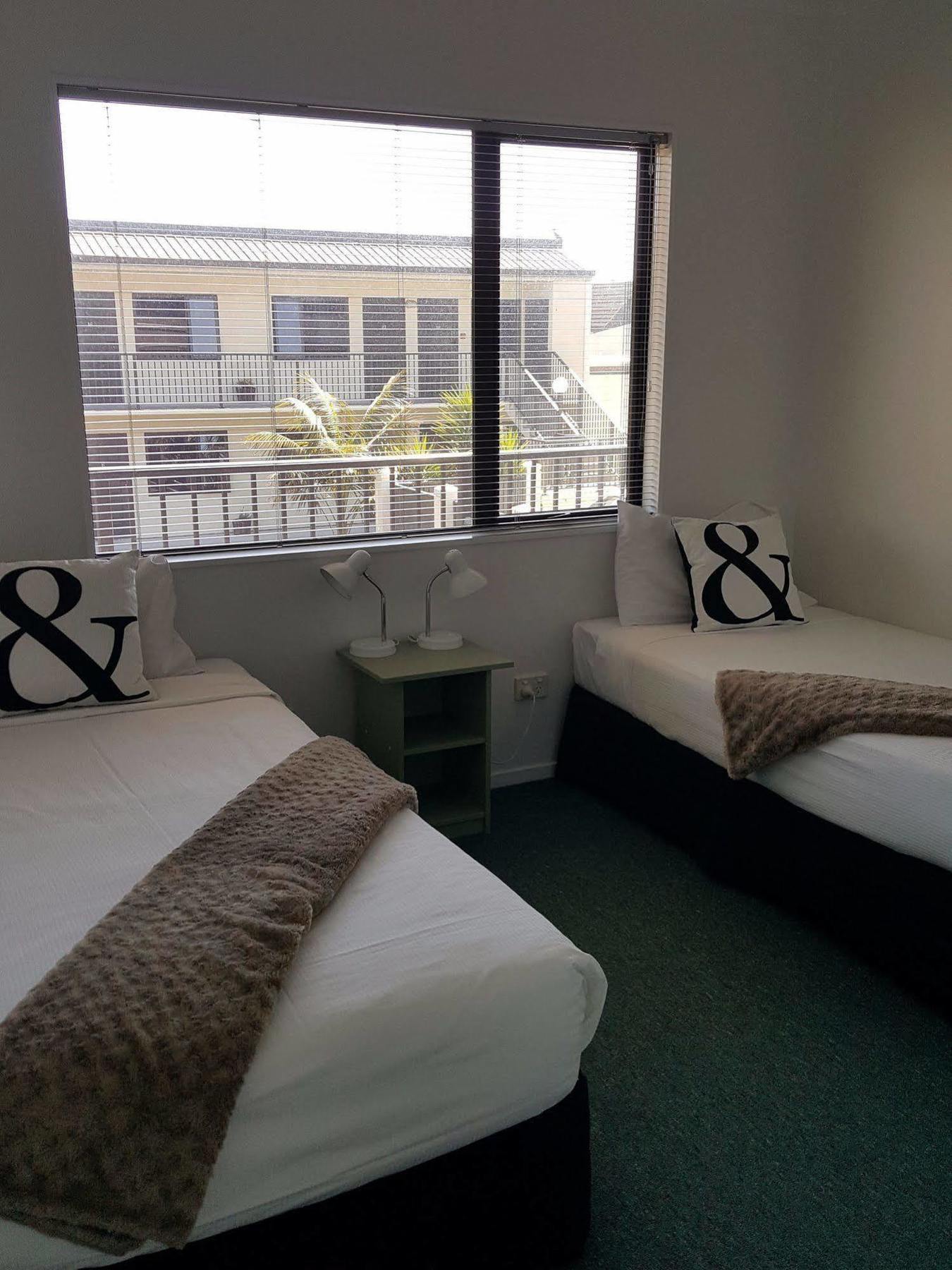 Asure Abode On Courtenay Motor Inn New Plymouth Dış mekan fotoğraf