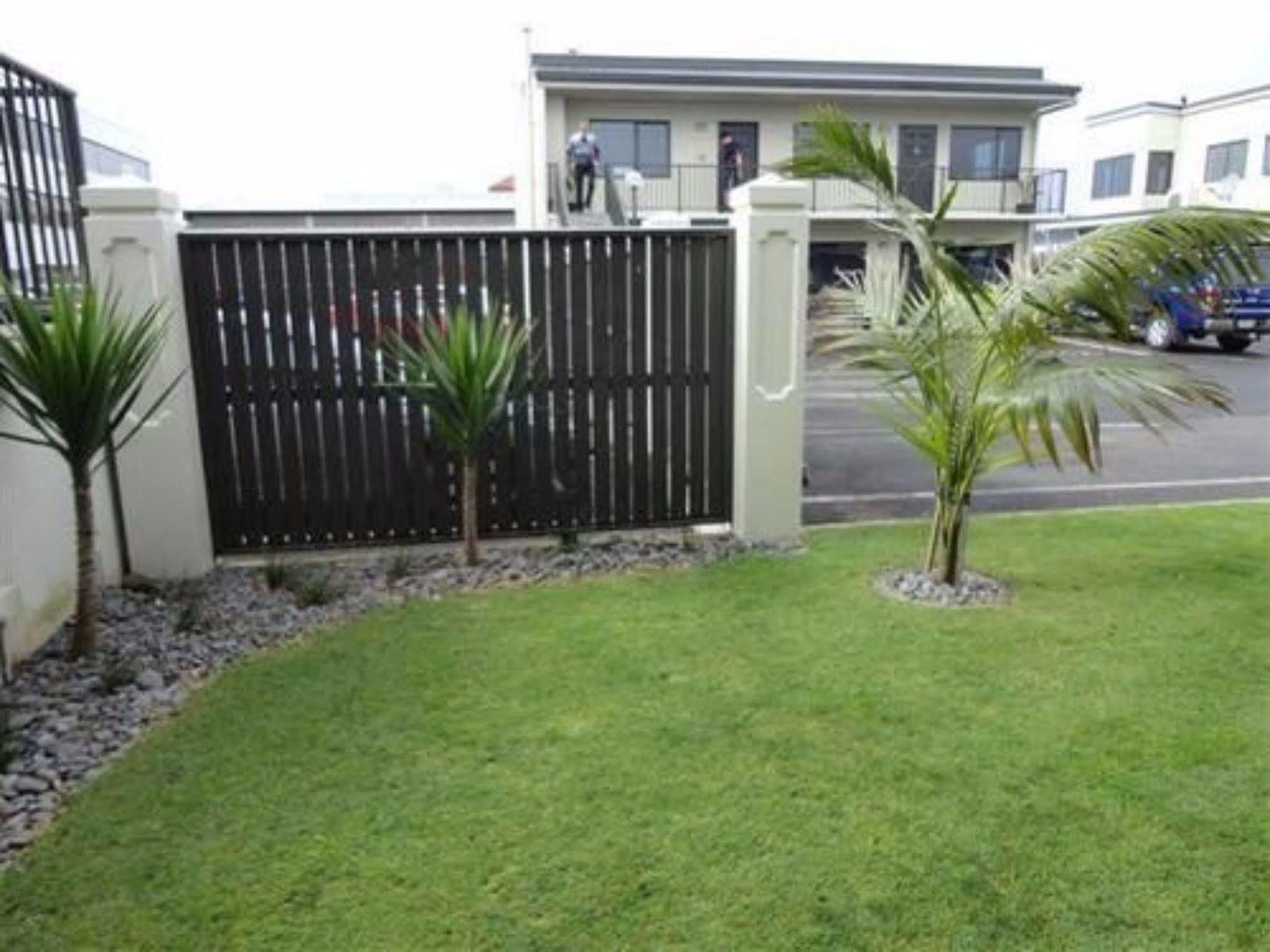 Asure Abode On Courtenay Motor Inn New Plymouth Dış mekan fotoğraf