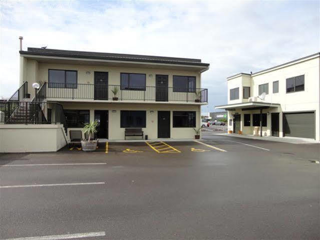 Asure Abode On Courtenay Motor Inn New Plymouth Dış mekan fotoğraf