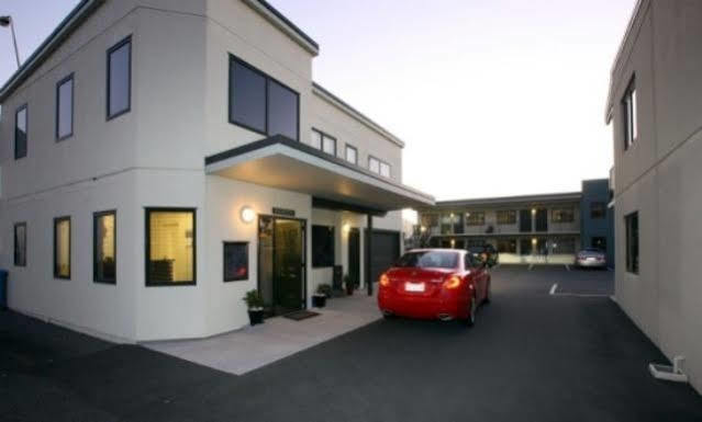 Asure Abode On Courtenay Motor Inn New Plymouth Dış mekan fotoğraf